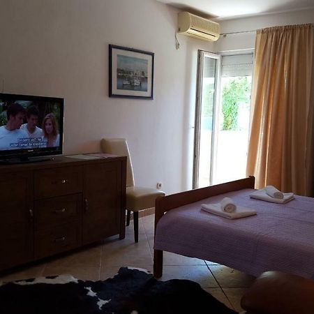 Pansion Kaleb Bed & Breakfast Brbinj Dış mekan fotoğraf
