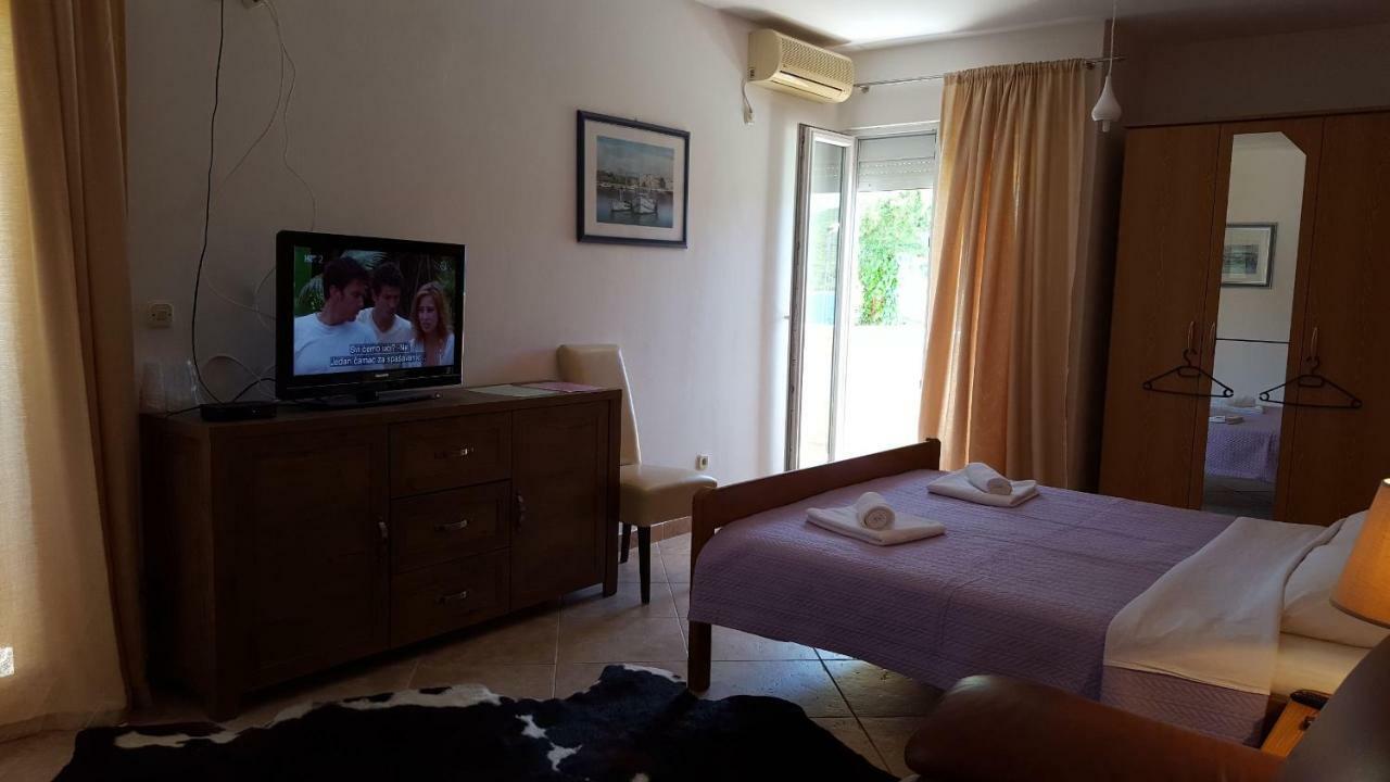 Pansion Kaleb Bed & Breakfast Brbinj Dış mekan fotoğraf